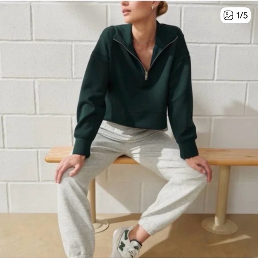 Abercrombie & Fitch YPB Cropped Half Zip Sweatshirt